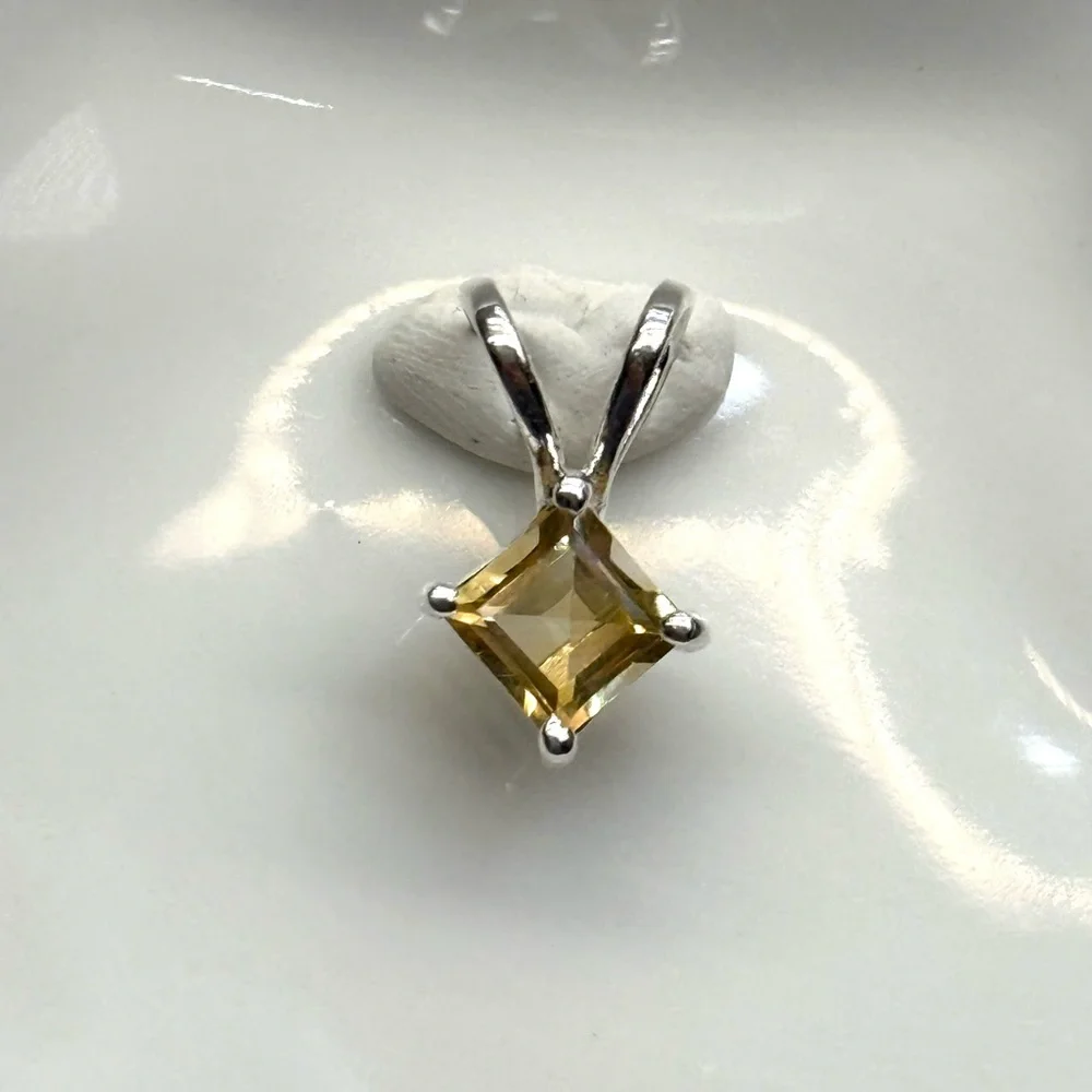 NC4 Genuine 1CT Princess Cut CITRINE Pendant Solid Sterling Silver S925 - Picture 5 of 8